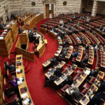 Ψηφίστηκε η τροπολογία «μπλόκο» στο κόμμα Κασιδιάρη