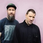 Οι Sleaford Mods μόλις ανακοίνωσαν την κυκλοφορία του νέου τους άλμπουμ “UK GRIM”