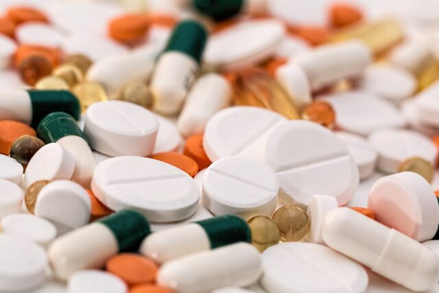 Υπουργείο Υγείας: Δέκα μέτρα για την αντιμετώπιση της έλλειψης φαρμάκων