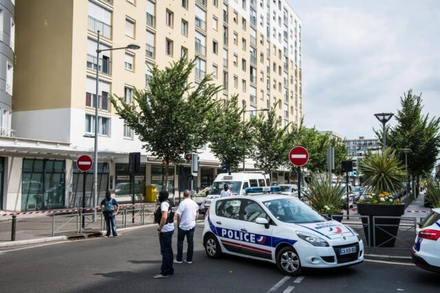 Γαλλία: Μαθητής μαχαίρωσε μέχρι θανάτου τη δασκάλα του την ώρα του μαθήματος