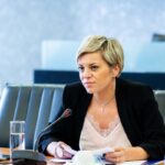 ΣΥΡΙΖΑ: «Τι εμποδίζει τον κ. Μητσοτάκη να βγάλει την κ. Νικολάου από τα ψηφοδέλτια;»