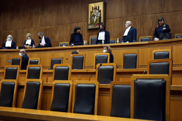 Κέρκυρα: Διεκόπη η δίκη της πρώην Εισαγγελέως που κατηγορείται ότι «εξαφάνισε» δικογραφίες