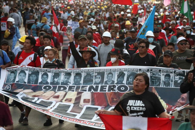 Περού: Το Κογκρέσο συνεδριάζει ξανά για τις εκλογές – Συνεχίζονται οι μαζικές κινητοποιήσεις