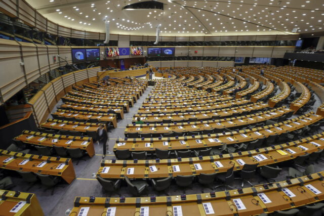 Η Ομάδα των Πρασίνων του Ευρωπαϊκού Κοινοβουλίου απορρίπτει την «απάνθρωπη συμφωνία» του Συμβουλίου για το άσυλο