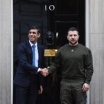 Στο Λονδίνο ο Ζελένσκι – Η Βρετανία ξεκινάει την εκπαίδευση Ουκρανών πιλότων και πεζοναυτών