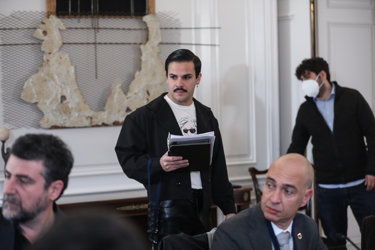 Συνάντηση Μητσοτάκη με εκπροσώπους καλλιτεχνών