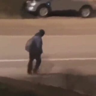 Ο δράστης του μακελειού στο Μίσιγκαν και η στιγμή που φοιτητές τρέχουν έντρομοι