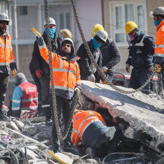 Σεισμός στην Τουρκία: Διέσωσαν ένα 6χρονο κορίτσι και γυναίκες μετά από 178 ώρες