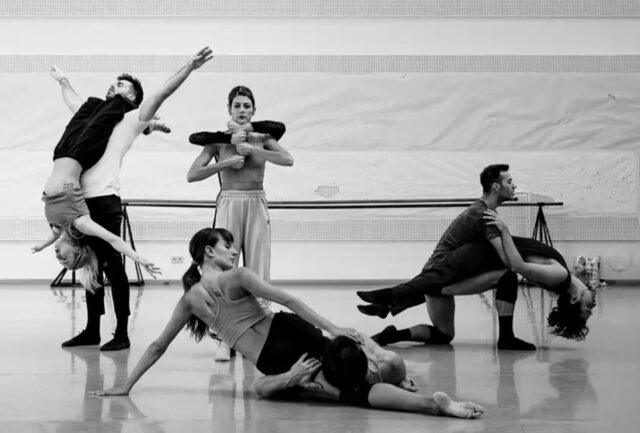 Το Μπαλέτο της ΕΛΣ παρουσιάζει το «Human Nature» σε χορογραφίες Γκέκα, Ντόντα, Ρήγου