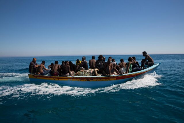 Ιταλία: Τουλάχιστον 41 πρόσφυγες και μετανάστες έχασαν τη ζωή τους σε ναυάγιο σκάφους