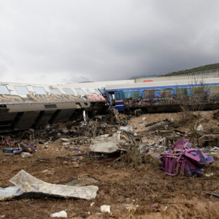 Τραγωδία στα Τέμπη: Τους 1300 βαθμούς κελσίου έφτασε η θερμοκρασία στο βαγόνι που πήρε φωτιά