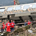 Τέμπη: Κόντρα κυβέρνησης – αντιπολίτευσης με αφορμή το πόρισμα Καρώνη