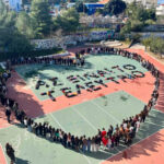 Μαθητές της Θεσσαλονίκης στέλνουν το δικό τους ηχηρό μήνυμα για το δυστύχημα στα Τέμπη