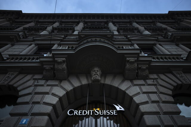 Πτώση στις ευρωπαϊκές αγορές παρά την πώληση της Credit Suisse