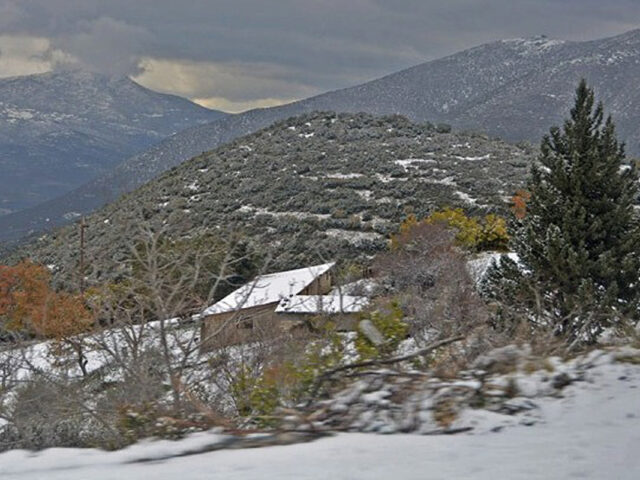 Χιόνια στα ορεινά σε Τρίκαλα, Θεσσαλονίκη και Χαλκιδική