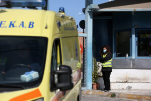 Τροχαίο δυστύχημα στην Αθηνών – Σουνίου: Κατέληξε 56χρονος οδηγός