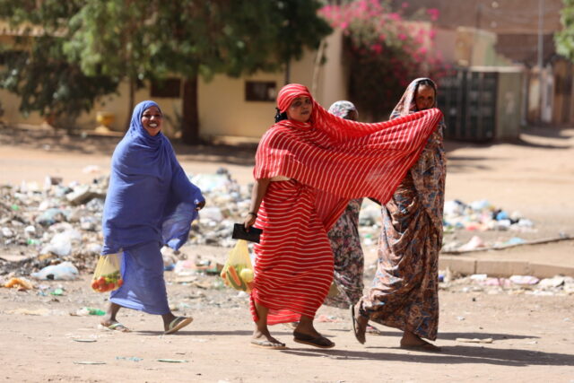 Σουδάν: Στο Χαρτούμ οι κάτοικοι οργανώνουν την αλληλεγγύη στα μέσα κοινωνικής δικτύωσης