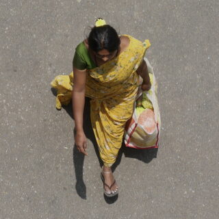 Η ημέρα που πατάς τη σκιά σου στην Ινδία