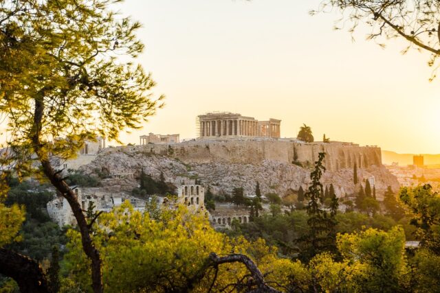 Τι καιρό θα κάνει το τριήμερο της Πρωτομαγιάς