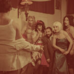 «Μπλε καστόρινα παπούτσια»: Μια παράσταση για τη ζωή και τα όνειρα των ανθρώπων