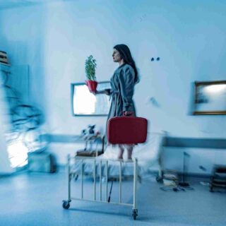 «ΠασΠορτ-Μία αληθινή περιπέτεια»: Στο Άσυλο Ανιάτων μια παράσταση μιλά για τις ωμές αλήθειες τη ζωής με τον πιο ουσιαστικό τρόπο