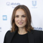 Η Νάταλι Πόρτμαν αγοράζει vintage ρούχα κι αυτό «μόνο αν είναι απολύτως απαραίτητο»