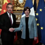 Συμφωνία Γαλλίας με Κίνα για ενίσχυση των οικονομικών τους δεσμών