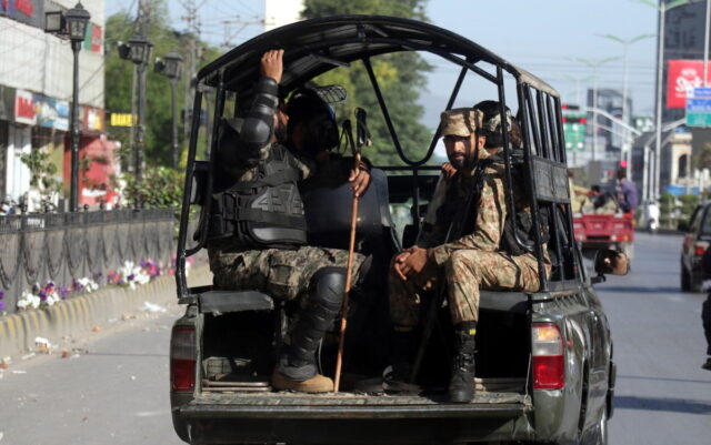 Πακιστάν: Τουλάχιστον 52 νεκροι και δεκάδες τραυματίες από επίθεση αυτοκτονίας σε θρησκευτική συγκέντρωση