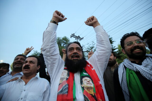 Πακιστάν: Δικαστήριο έδωσε εντολή να αφεθεί ελεύθερος με εγγύηση ο Ίμραν Χαν