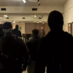 Θεσσαλονίκη: Ταυτοποιήθηκαν πέντε δράστες για την τραμπούκικη εισβολή σε έκθεση καλλιτέχνη από τη Βόρεια Μακεδονία