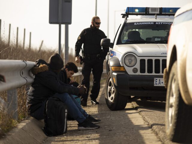 BBC: Η Ελλάδα χρησιμοποιεί «μισθοφόρους» μετανάστες για pushbacks