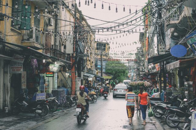 Βιετνάμ: Το Ανόι θα βυθίζεται τα βράδια στο σκοτάδι για να εξοικονομηθεί ενέργεια εξαιτίας του κύματος καύσωνα