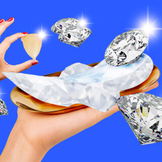 Period poverty: Όταν οι σερβιέτες φορολογούνται όσο το ουίσκι