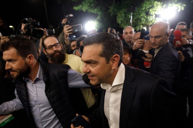 Εκλογές 2023: Στα γραφεία του ΣΥΡΙΖΑ ο Αλέξης Τσίπρας