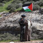 Το Ισραήλ εγκρίνει την ανέγερση χιλιάδων νέων κατοικιών στους παράνομους εποικισμούς στην κατεχόμενη Δυτική Όχθη