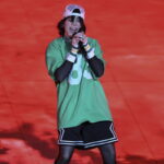 Μπίλι Άιλις και Λένι Κράβιτζ μεταξύ των καλλιτεχνών που θα εμφανιστούν σε συναυλία για το κλίμα και τη φτώχεια