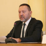 Γ. Στουρνάρας: «Η επαναφορά του 13ου και 14ου μισθού θα στερήσει χρήματα από τους φτωχούς»