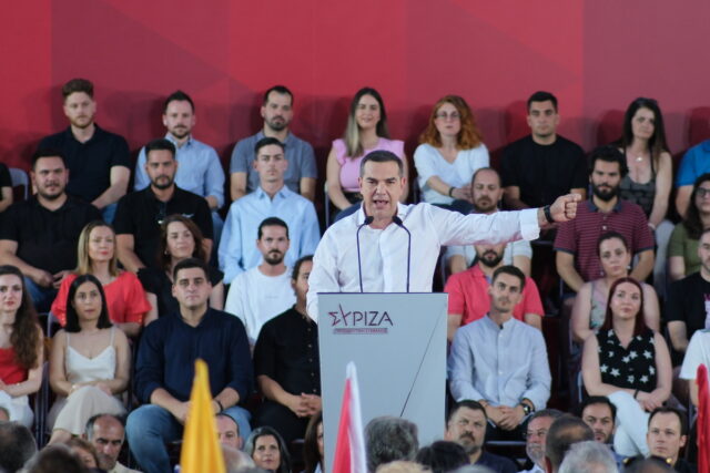 Εκλογές 2023: Στην πλατεία Συντάγματος θα μιλήσει απόψε ο Αλέξης Τσίπρας
