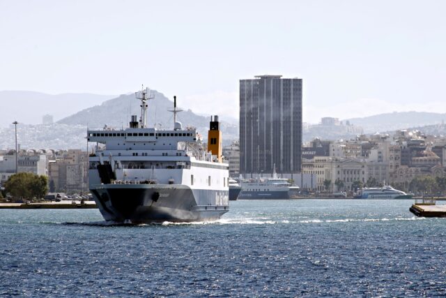 Εκπτώσεις υπό προϋποθέσεις ανακοινώνουν οι ακτοπλοϊκές εταιρείες