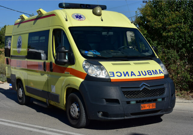 Λέσβος: Γυναίκα πέθανε σε παραλία περιμένοντας ασθενοφόρο