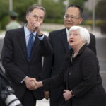 Η υπουργός Οικονομικών των ΗΠΑ επισκέπτεται στην Κίνα