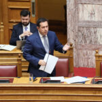 «Η πανεπιστημιακή αστυνομία δεν καταργείται», λέει τώρα ο Νότης Μηταράκης