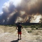 Νεότερη ενημέρωση από την Πυροσβεστική: Στα Δερβενοχώρια ο μεγαλύτερος αριθμός των πυροσβεστικών δυνάμεων