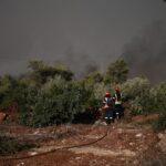 Πυρκαγιά στη Φυλή κοντά στη Μονή Κλειστών