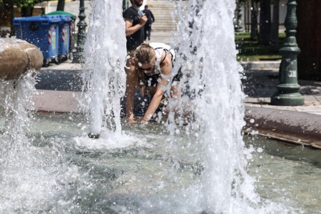 Καύσωνας: Στα ύψη ο υδράργυρος από σήμερα