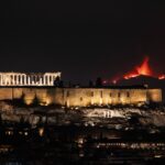 Ολονύχτια μάχη με τις φλόγες στην περιοχή της Φυλής