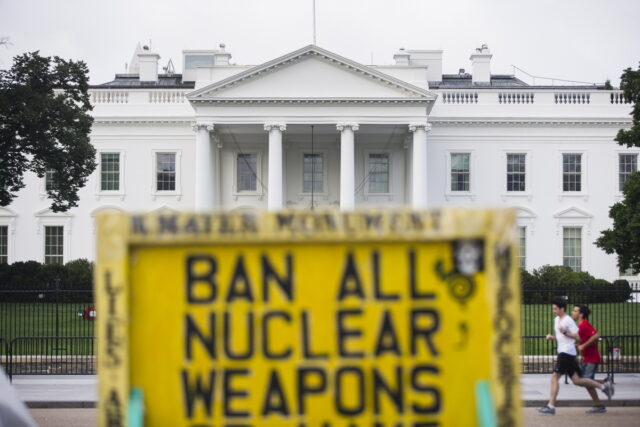 OHE: 13.000 πυρηνικά όπλα είναι αποθηκευμένα σε όλο τον κόσμο