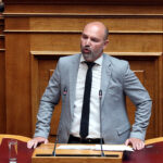 ΣΥΡΙΖΑ: Ζητά την παραπομπή στην Επιτροπή Δεοντολογίας της Βουλής του βουλευτή, Πάρη Παπαδάκη