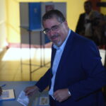 Γουατεμάλα: Ο Μπερνάρντο Αρέβαλο εξελέγη νέος πρόεδρος