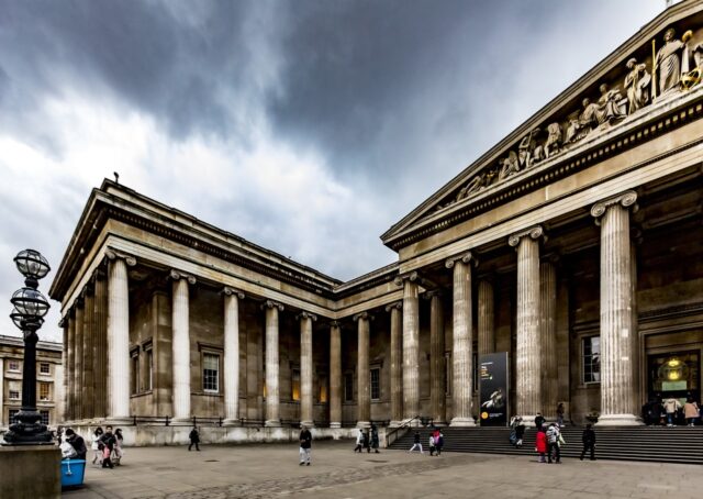 Βρετανία: Ανακρίνεται άνδρας για κλοπή αντικειμένων από τις συλλογές του Βρετανικού Μουσείου
